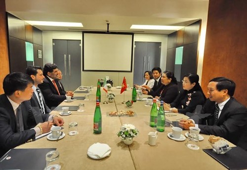 Die Zusammenarbeit zwischen KP Vietnams und kommunistischen Parteien in Italien verstärken - ảnh 1